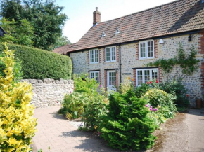 3 Bed in Lyme Regis BARRA